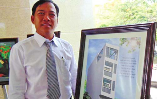 Kiến trúc sư Huỳnh Văn Thanh bên thiết kế “Công trình DXQs Home”